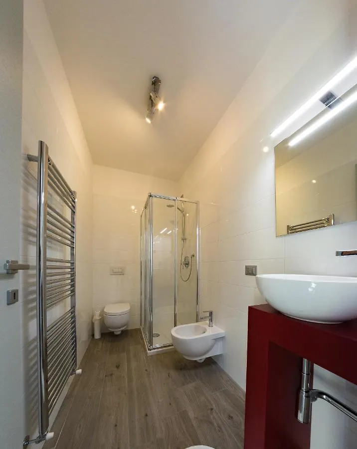Suite Apartment San Lazzaro Bergamo 0*,