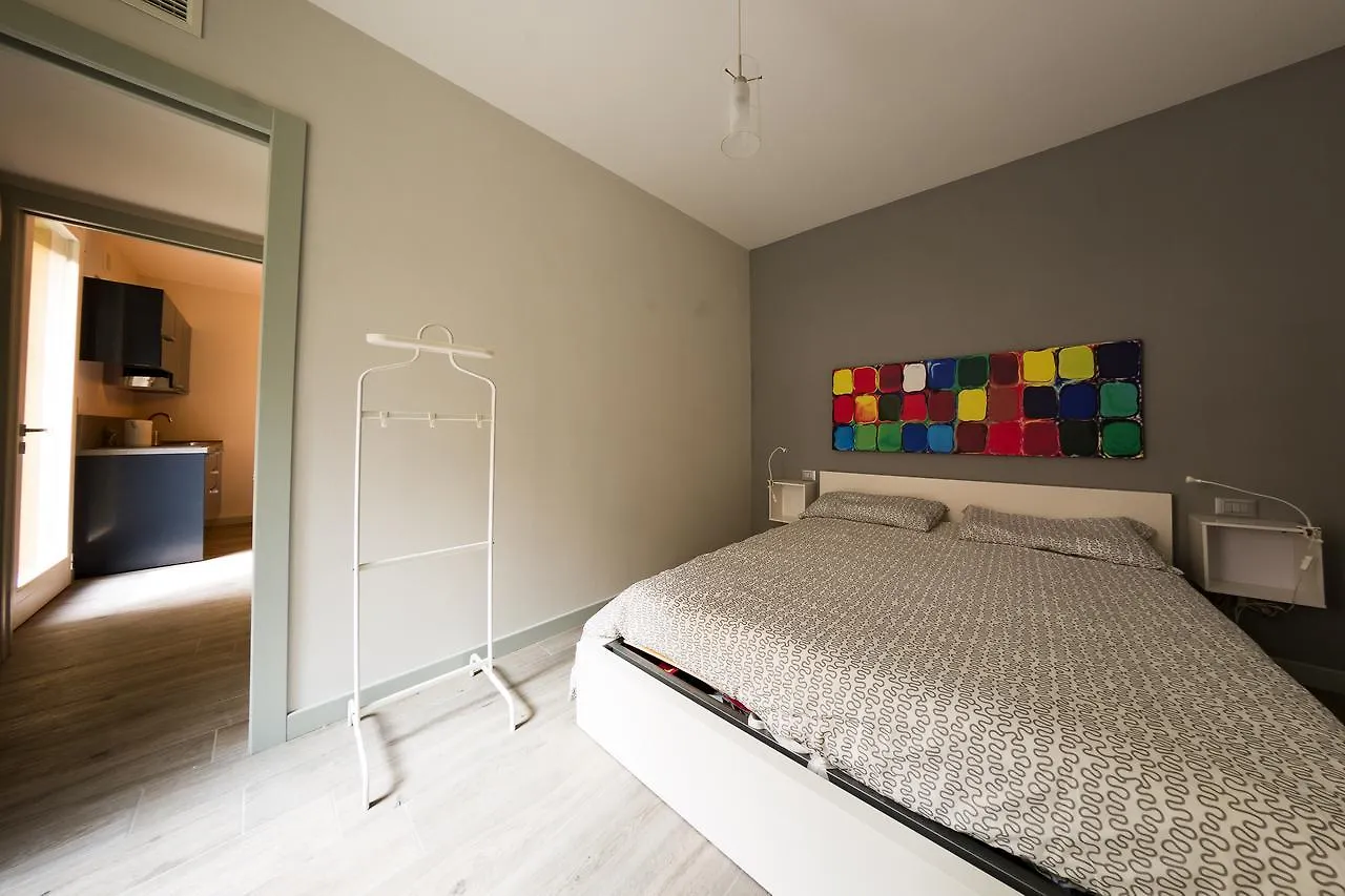 Suite Apartment San Lazzaro Bergamo 0*,  Italy